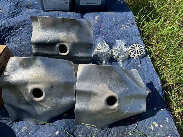 ベランダ防水工事の排水ドレン増設に使用する改修用ドレン部材