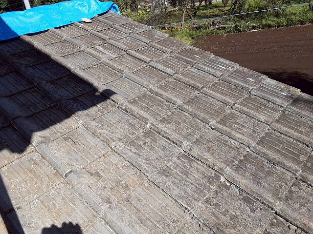 雨漏り修理のために行う屋根葺き替え工事施工前状況