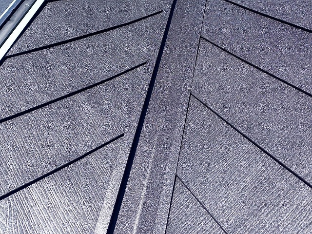 屋根カバー工事の「改修用谷止縁」納まり