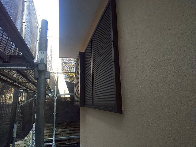 モルタル外壁塗装工事の3回塗りが完了