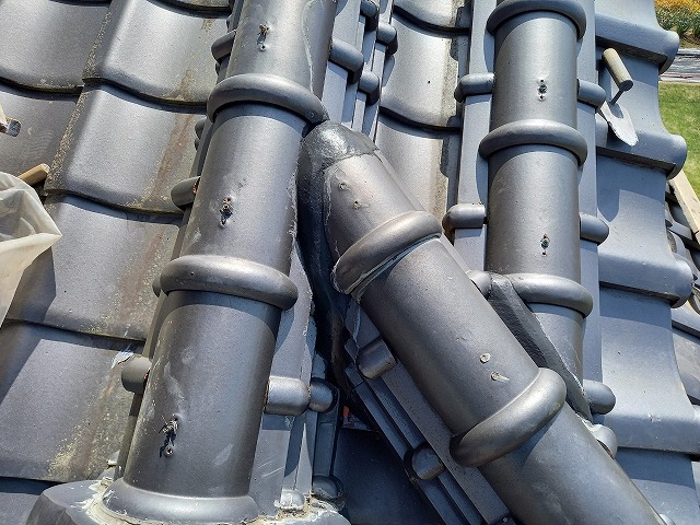 降り棟と隅棟の緩衝箇所漆喰詰め直し工事アフター