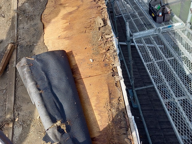 屋根下地腐食箇所