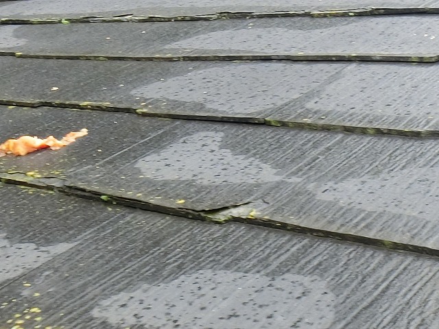 剥がれてしまった屋根材
