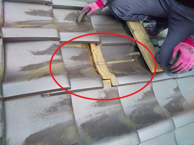 足場金具 蔵屋根の修繕工事