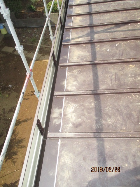 カバー工法による葺き替え