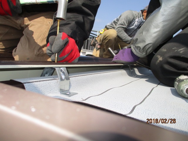 カバー工法による葺き替え