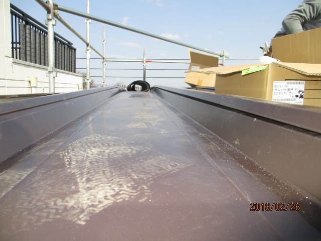 カバー工法による葺き替え