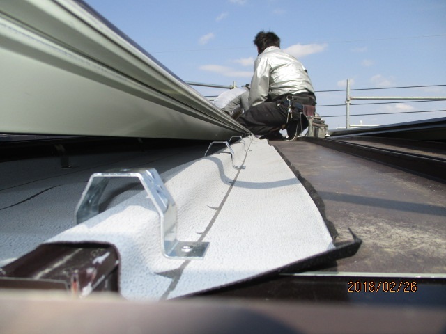 カバー工法による葺き替え