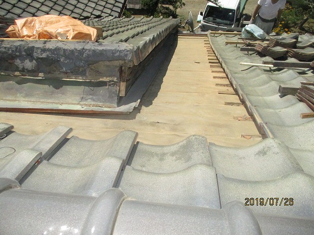 瓦葺き替え工事