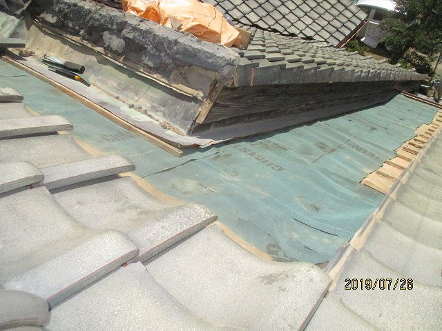 瓦葺き替え工事