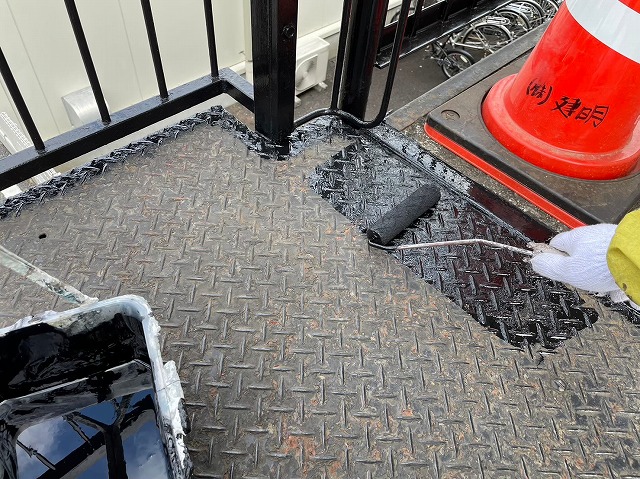 踊場の塗装工事