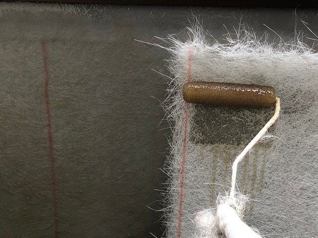 FRP防水　ガラスマット敷き