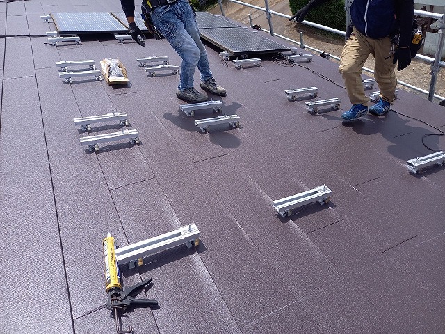 架台の取り付け