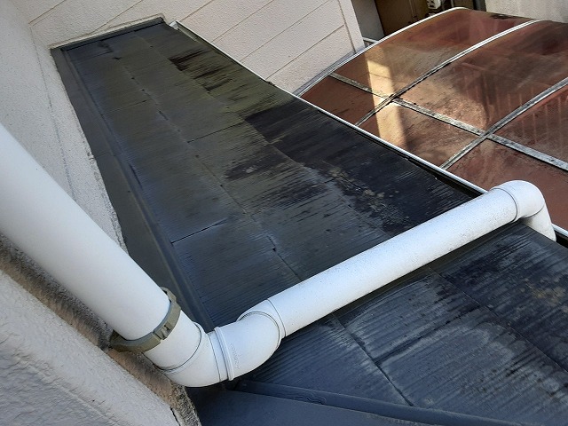 コロニアル屋根の老朽化