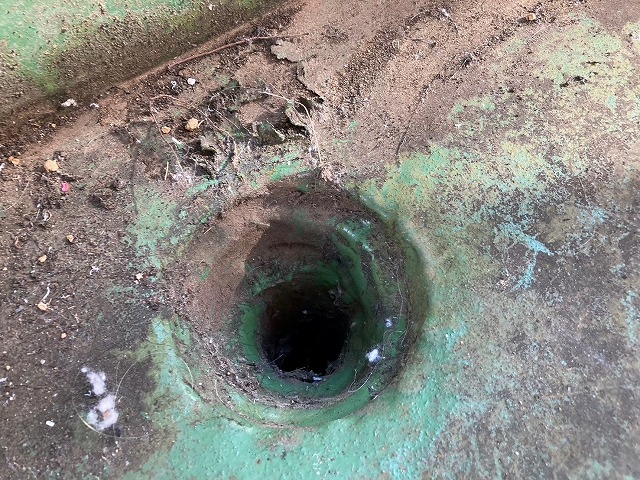 ウレタン防水の塗膜剥がれ