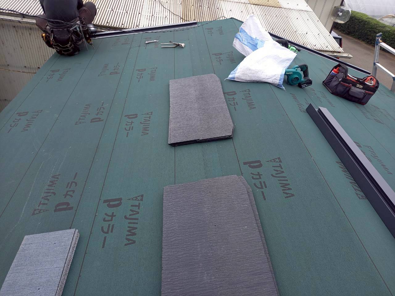 防水シート(ルーフィング)の施工