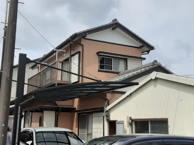 神栖市二階建て住宅の雨漏り調査