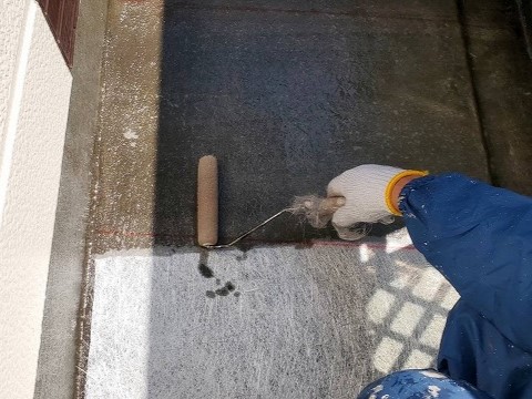 FRP防水ガラスマットを塗布