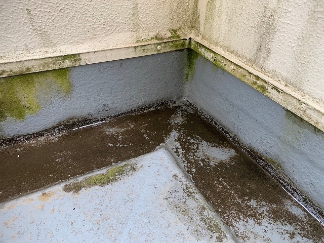 ベランダの汚れ