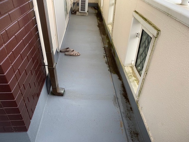 ベランダ防水工事前