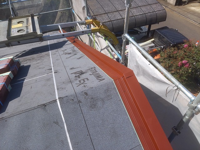 ケラバ板金設置完了