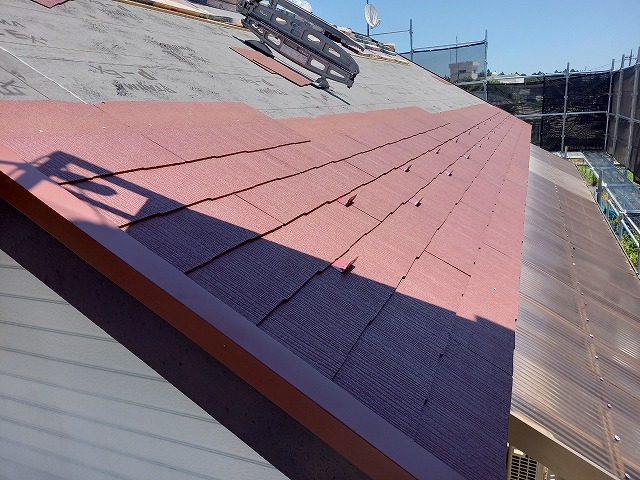 コロニアル葺き