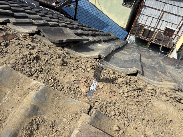 強力金具の施工