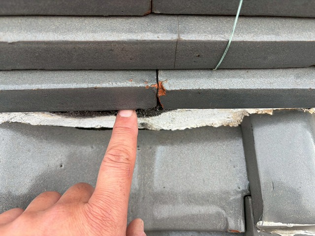 ズレが生じた熨斗瓦