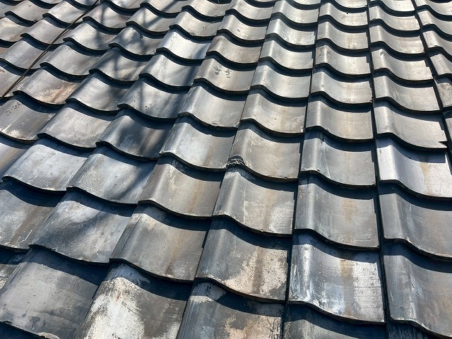 築年数が経過した瓦屋根
