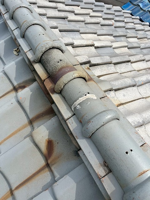 不具合が複数みられる瓦屋根