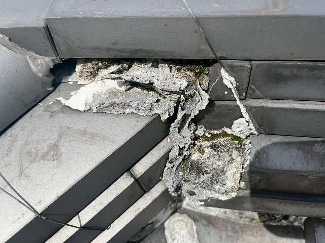 棟繋ぎの漆喰も早めの交換が推奨される状況