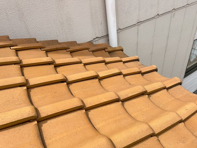 雨漏り原因に直結する瓦のズレ