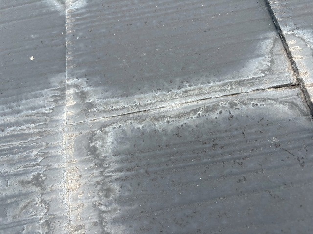 劣化が目立つカラーベスト