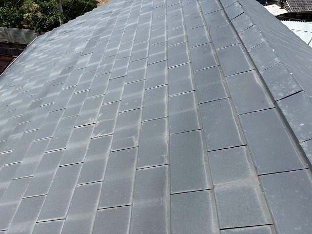 ひび割れによる雨漏りに注意