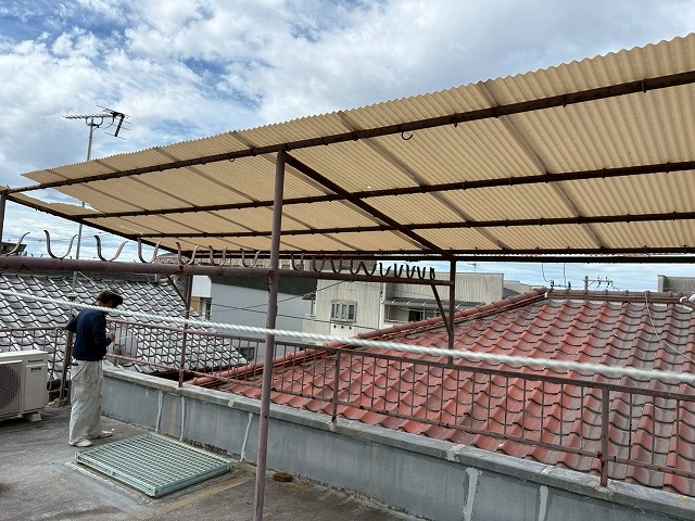 強風被害の恐れがある波板