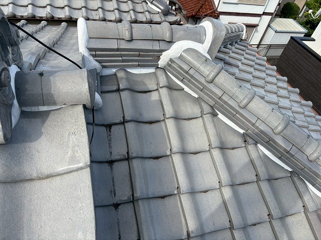 棟瓦の土台でもある漆喰