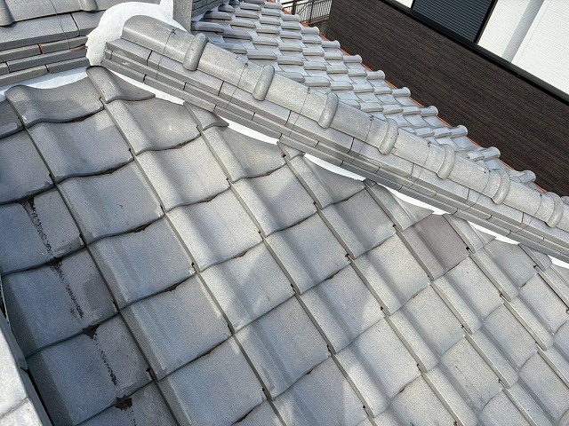 瓦屋根の調査も弊社におまかせ