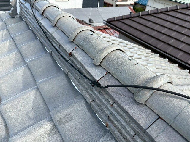 棟瓦のズレを防ぐ漆喰