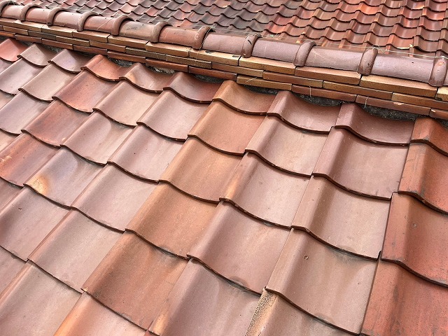 問題がなさそうに見える瓦屋根