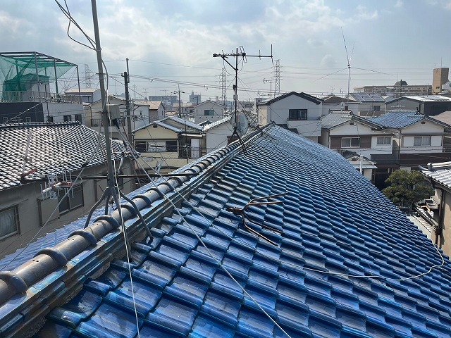 棟瓦の歪み確認