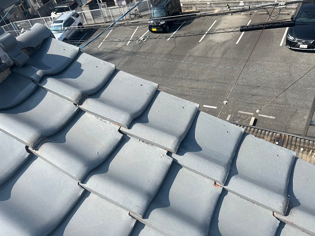 ズレが生じた袖瓦