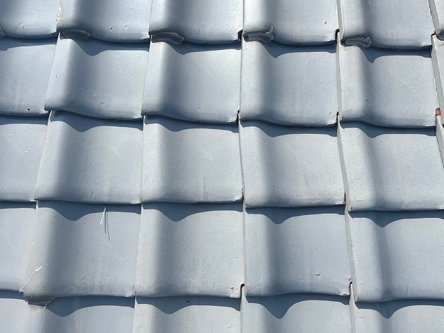 ズレが発覚した瓦屋根