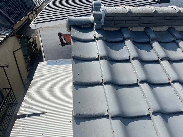 劣化した漆喰の様子