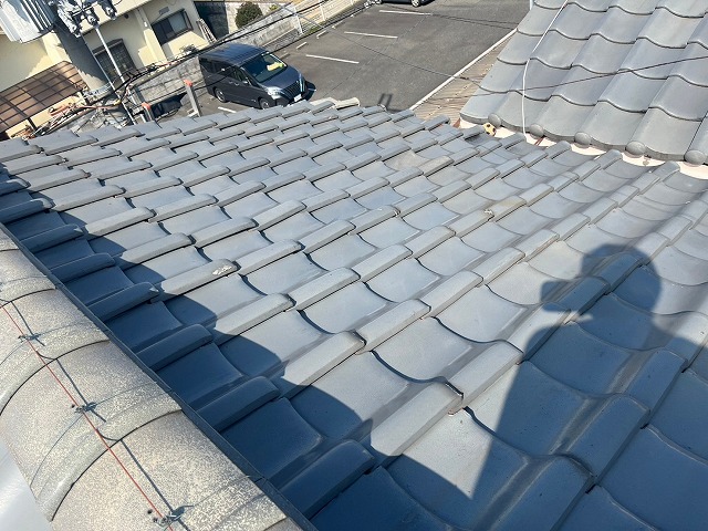 瓦屋根の状態確認を実施