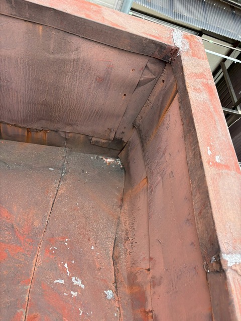 葺き替えをご提案したパラペット