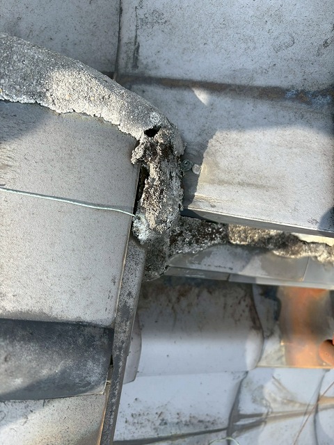 劣化した棟繋ぎ