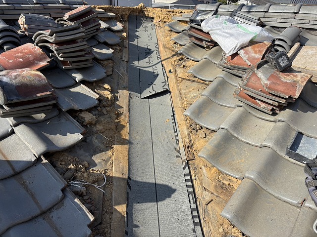 谷部にルーフィング