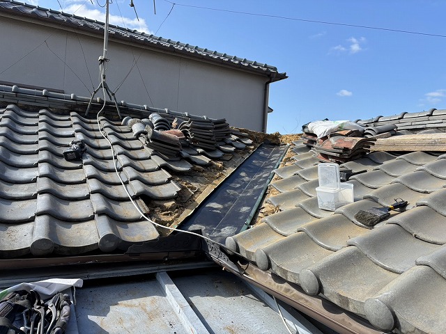 ステンレスの谷板