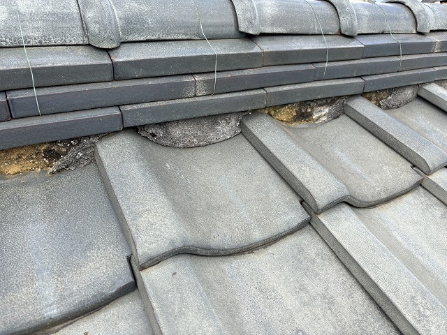 棟際の崩落部の拡大確認