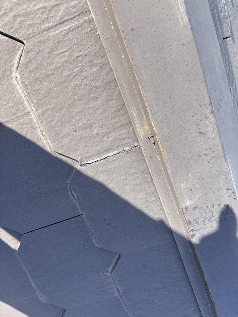 スレートの割れ箇所